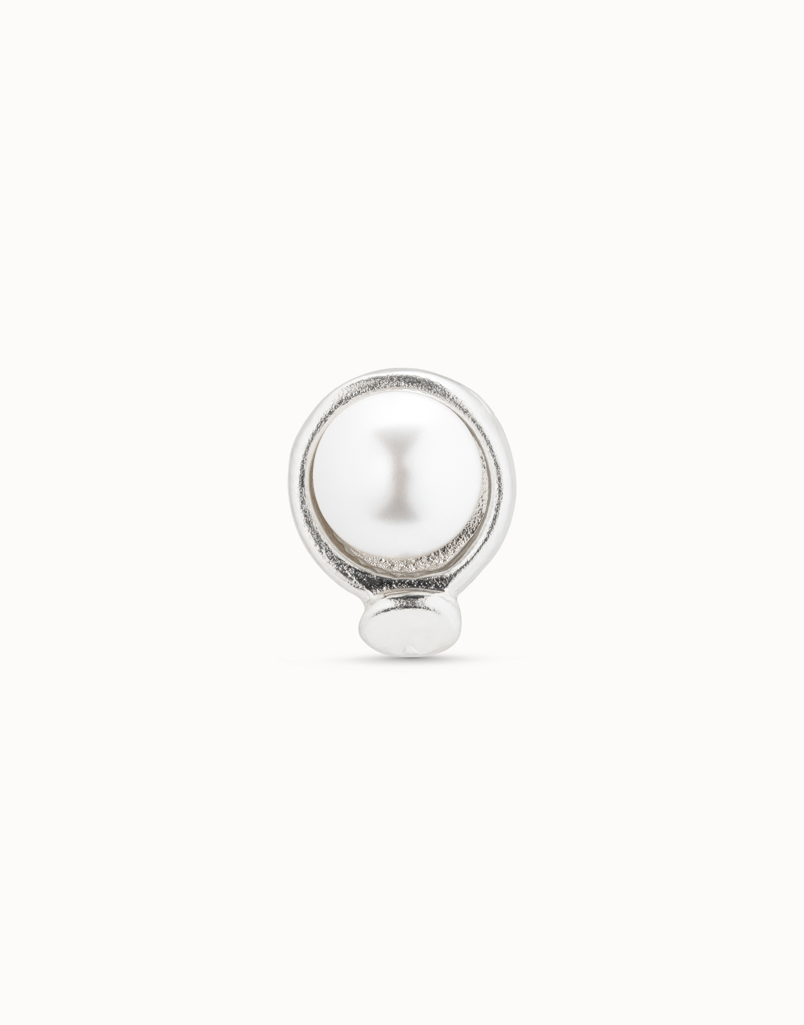 Sterling silver-plated nailed circle piercing with pearl, Silver, large image number null